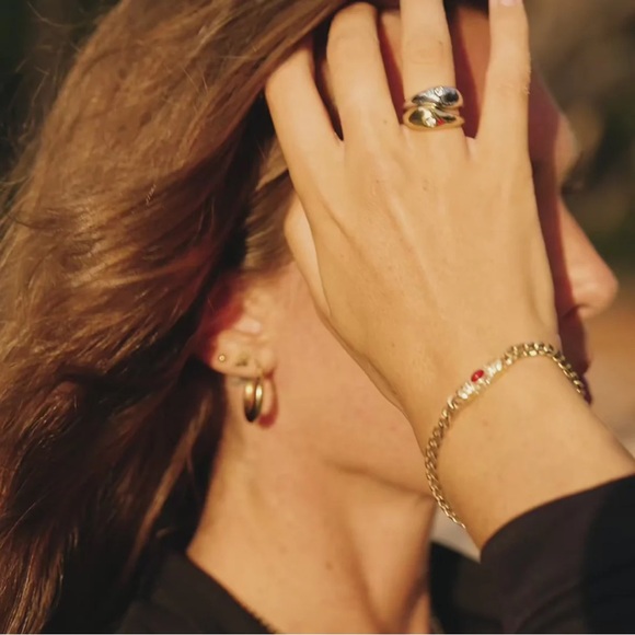 **NIB** Raena Stones (Cadena) Bella Bracelet - Gold/Red - Picture 4 of 10